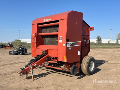 Heston 956 Round Baler