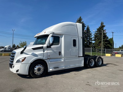 2022 Freightliner Cascadia 126 6x4 3- Achs Sattelzugmaschine mit Schlafkabine