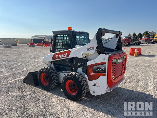 MINI CARGADOR SOBRE RUEDAS 2023 BOBCAT LOADER