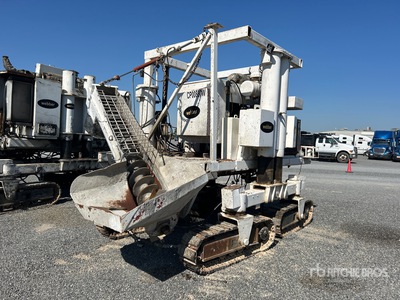1984 Miller Formless M8100 Slip Form Paver