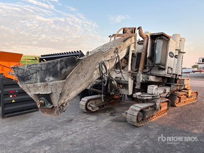 1984 Miller Formless M8100 Curb & Gutter Machine