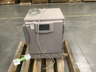 BD Pyxis ES Refrigerator