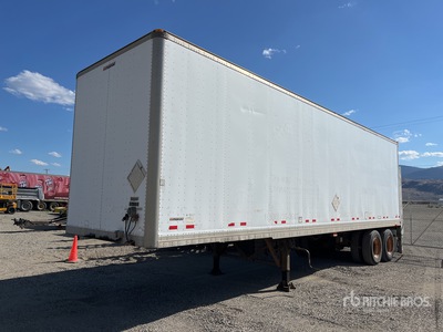 2007 Manac 35 ft T/A مقطورة فان