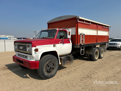 1974 Chevrolet C65 6x2 Grain Truck