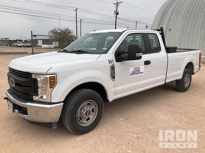 2019 Ford F-250 XL 4x2 Extended Cab Pickup
