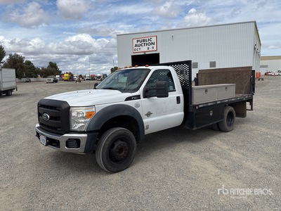 2011 Ford F-450 XL 4x2 Flatbed Truck