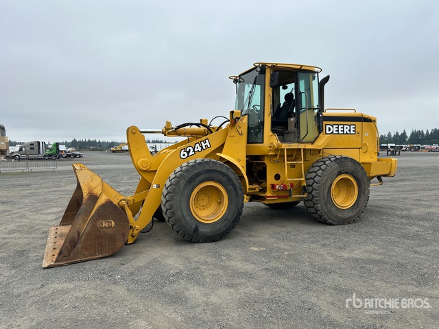 1999 John Deere 624H Wheel Loader | Ritchie Bros. Auctioneers