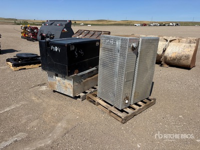 Quantity of (3) Fuel Tanks W/ Werkzeugkiste