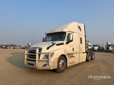 2020 Freightliner Cascadia 126 6x4 Sleeper Truck Tractor