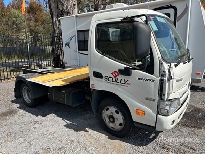 2023 Hino 300 616 4x2 Cabina y chasis (Inoperable)
