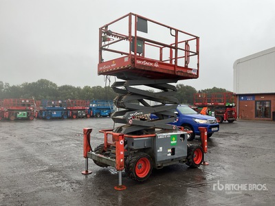 2015 Skyjack SJ6832 RT 4x4 Diesel Scissor Lift