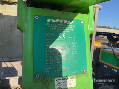 2014 Nifty-Lift HR12 Articulating Boom Lift