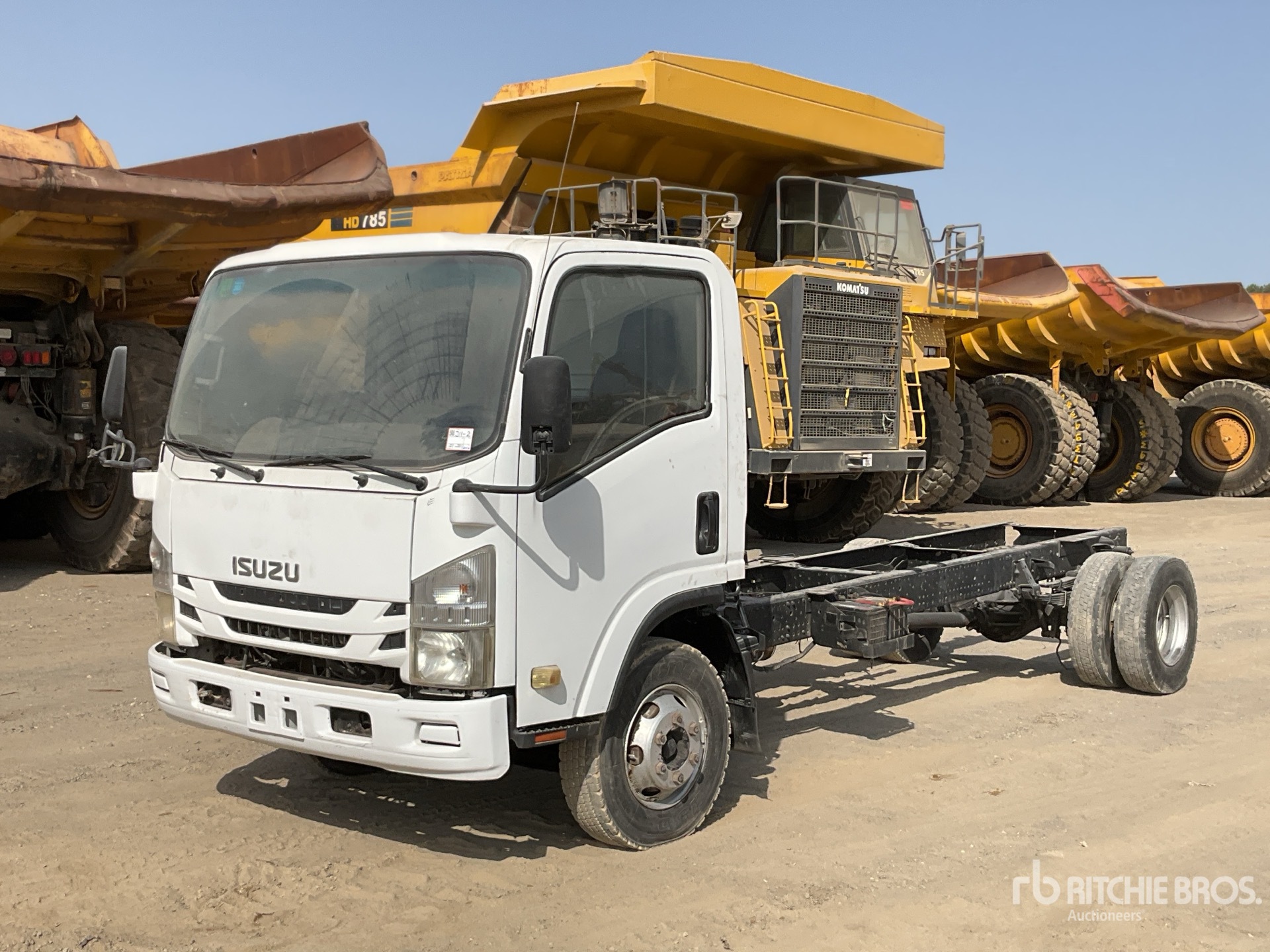 2019 Isuzu NPR 4x2 Cab and Chassis
