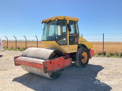 2000 Dynapac CA152D Smooth Drum Compactor