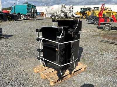 Quantity of (4) Strickland バックホー - Fits JCB 3CX (Unused)