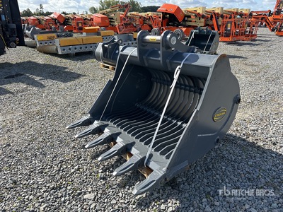 Strickland 60 in Shaker/Riddle Excavator Bucket - Fits Komatsu