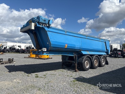 2011 Galtrailer Tri/A Remorque à benne basculante arrière