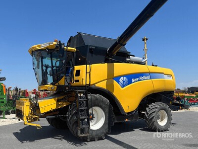 2011 New Holland CX8080 Moissonneuse Batteuse コンバイン