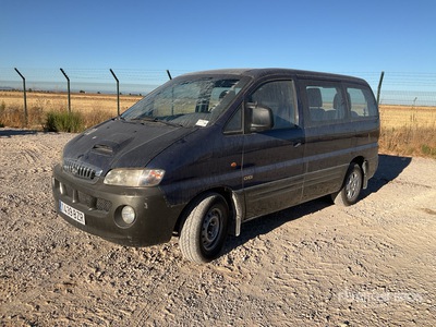 2002 Hyundai H1 Furgoneta de pasajeros