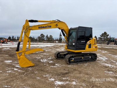 Komatsu PC70-8 حفارة بجنزير