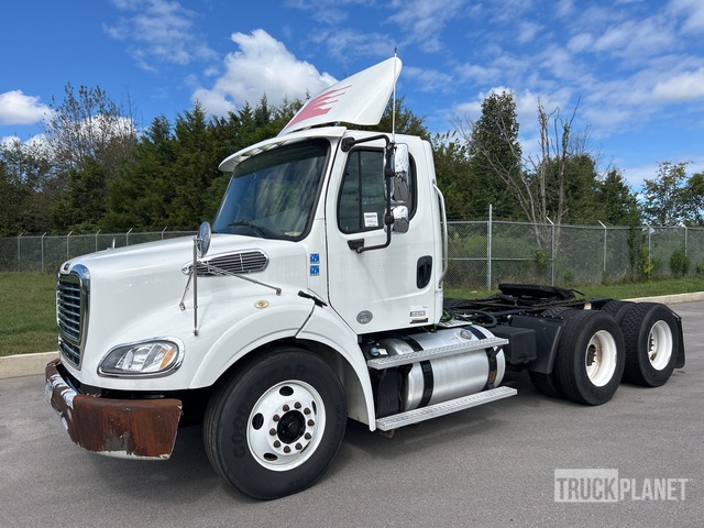 CAMIóN 2016 FREIGHTLINER
