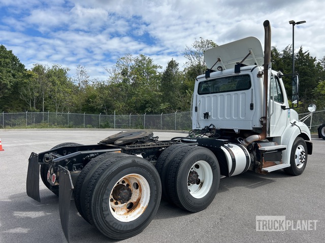 CAMIóN 2016 FREIGHTLINER