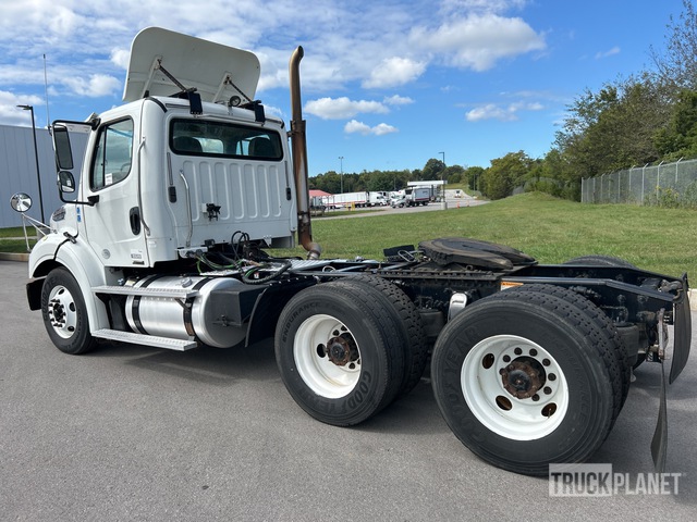 CAMIóN 2016 FREIGHTLINER