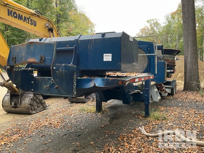 2013 Duratech 3010 T/A Tub Grinder