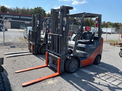 2018 Toyota 8FGCU25 4500 lb Cushion Tire رافعة شوكية