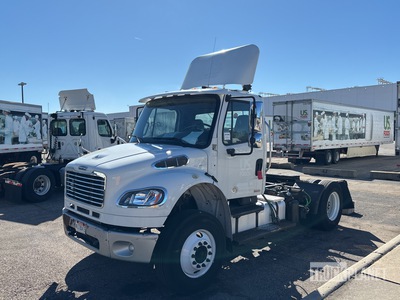 2011 Freightliner Business Class M2 4x2 S/A Day Cab Truck Tractor