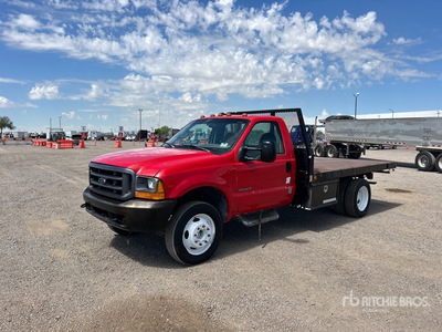 2001 Ford F-450 4x2 Camion à Plateau