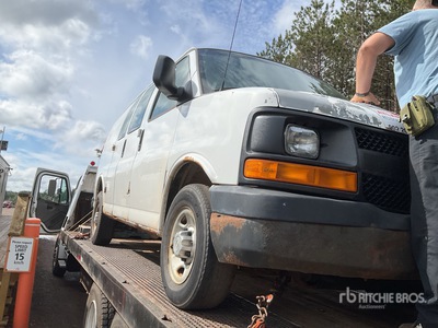 2010 Chevrolet Express 2500 Cargo Van
