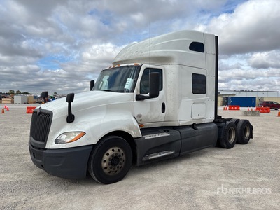 2019 International LT625 6x4 3- Achs Sattelzugmaschine mit Schlafkabine