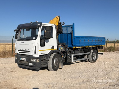 2003 Copma 150.2 on 2010 Iveco Eurocargo 280 4x2 フラットベッドトラック（クレーン付）