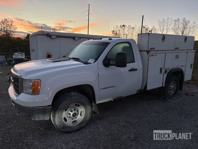 2011 GMC Sierra 4x4 Utility Truck (Inoperable)