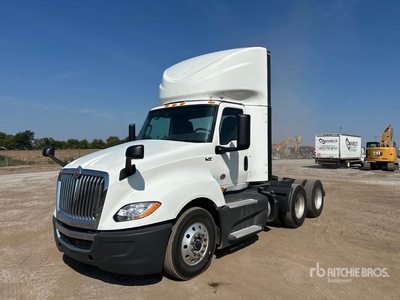 2020 International LT625 6x4 Cabeza Tractora Cabina Corta