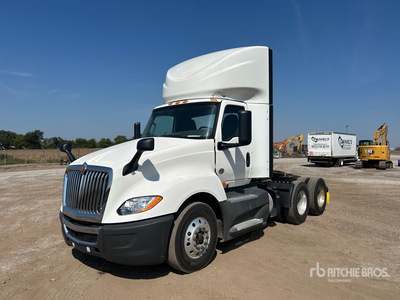 2020 International LT625 6x4 Cabeza Tractora Cabina Corta