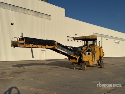 2012 Cat PM102 を見 Profiler/Reclaimer/Stabilizer