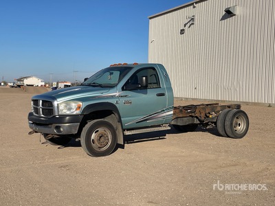 2010 Dodge Ram 5500 4x2 Cabina y chasis