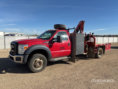 2014 Fassi F50 4773 lb Knuckle Boom on 2015 Ford F-450 Boom Truck