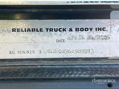 2006 Kenworth T800 8x6 T/A Dump Truck
