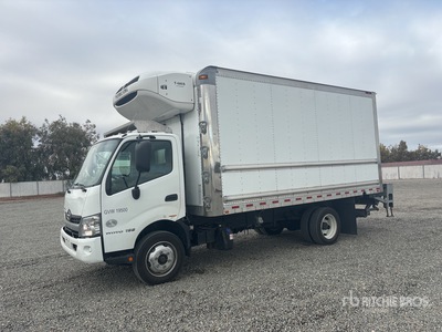 2019 Hino XJC720 4x2 شاحنة مبردة