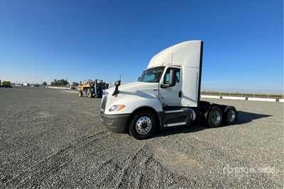 2021 International LT625 6x4 تراكتور شاحنة نهارية (ثنائية المحور)