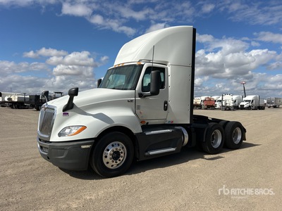 2021 International LT625 6x4 T/A Dagcabine Trekker