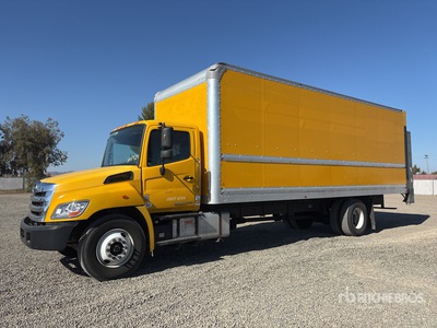 2020 Hino 338 4x2 Van Truck