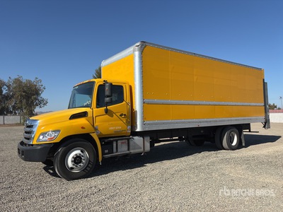 2020 Hino 338 4x2 Van Truck