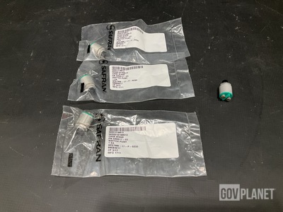 (60) Eaton D20017-03 Push Switches