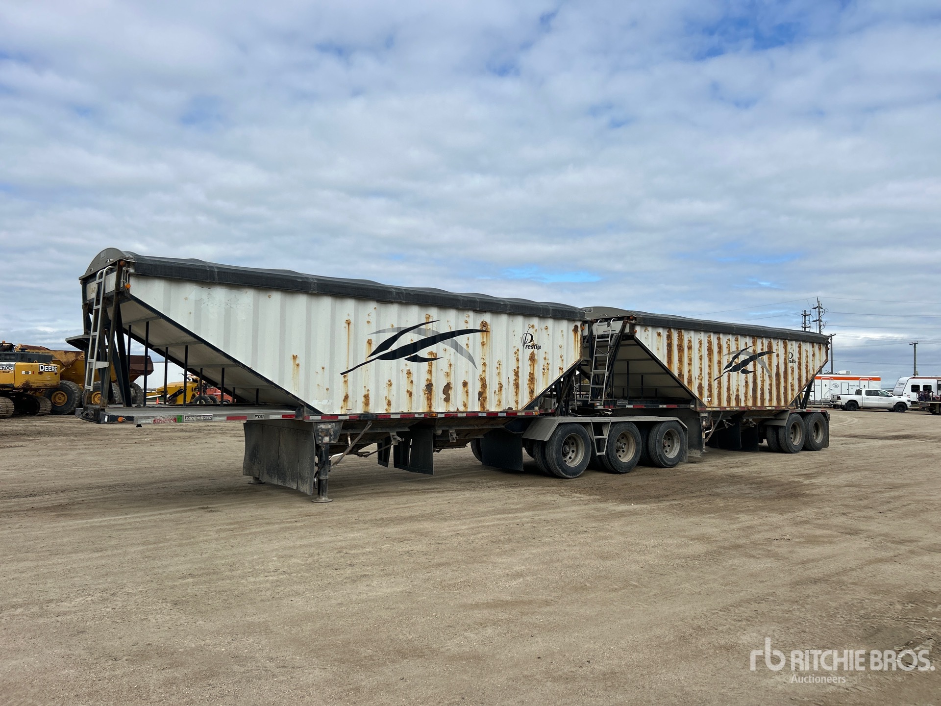 2015 Lode King Super B-Train Lead Grain Trailer