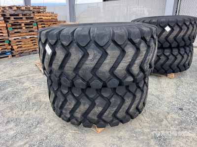 Quantity of (2) Tai Hao 29.5x25 を見 Tires (Unused)