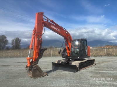 2019 Hitachi ZX135USLC-6 Tracked Excavator